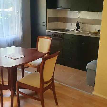 Alkotás * Balatonmáriafürdő